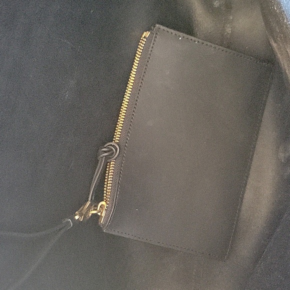 Black Fossil Tote - Picture 5 of 7